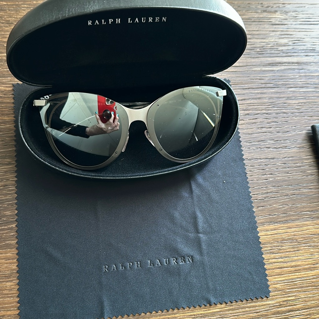 Ralph Lauren Silver Frame Silver Mirror Sunglasses. Brand New. Sporty And Sexy.